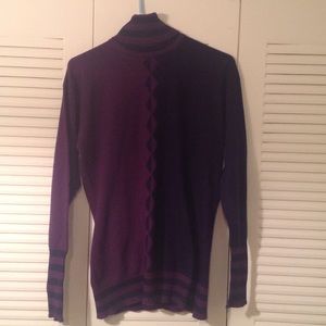 Authentic Vintage CHANEL 100% Cashmere sweater