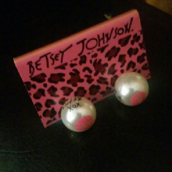 Betsey Johnson Jewelry - Last one Betsey Johnson pearl earrings ear stud