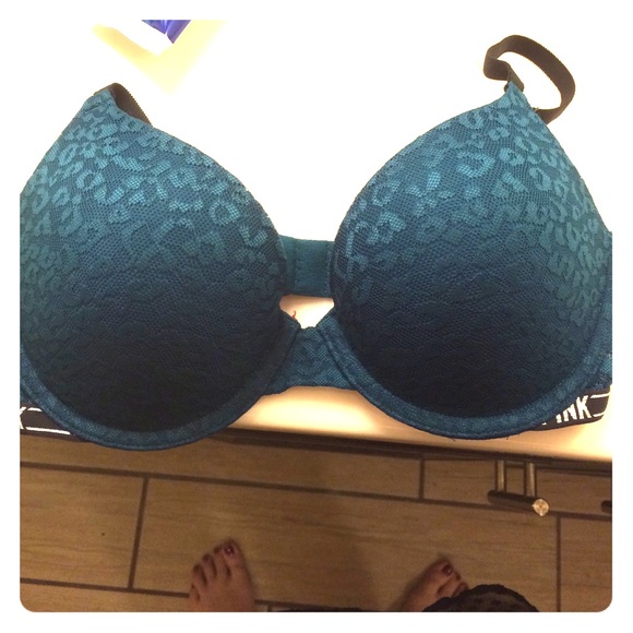 Leopard lace push up bra. Size 32D. Teal color