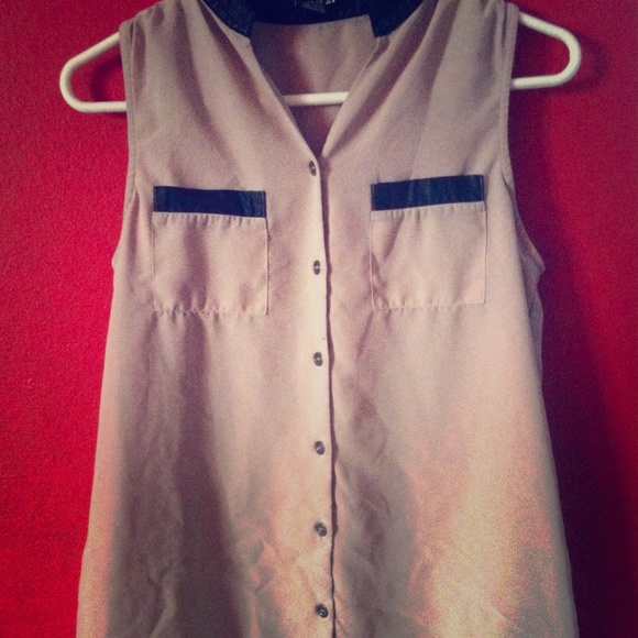 Sleeveless Chiffon Blouse - Picture 1 of 1