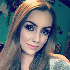 Meet your Posher, Mandy