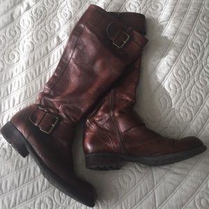 Riding boot