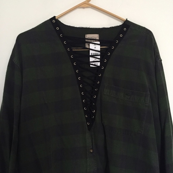 SOLD LF Furst of a Kind Lace Up Flannel - Picture 3 of 4