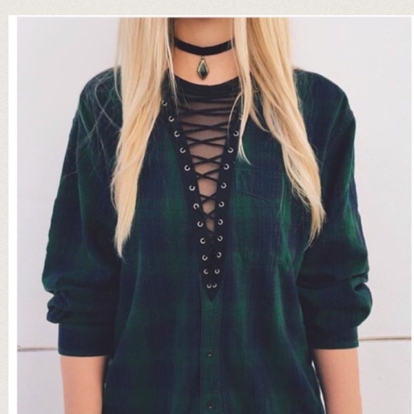 SOLD LF Furst of a Kind Lace Up Flannel - Picture 4 of 4