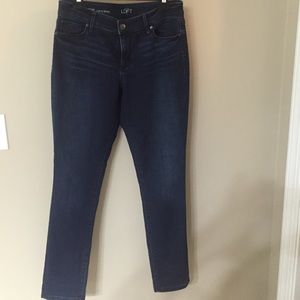 Loft curvy skinny - size 8 - indigo wash