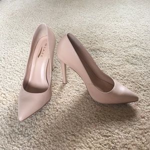 Classic Nude Pumps