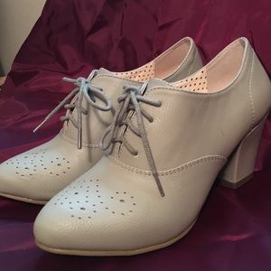BAIT gray lace up booties