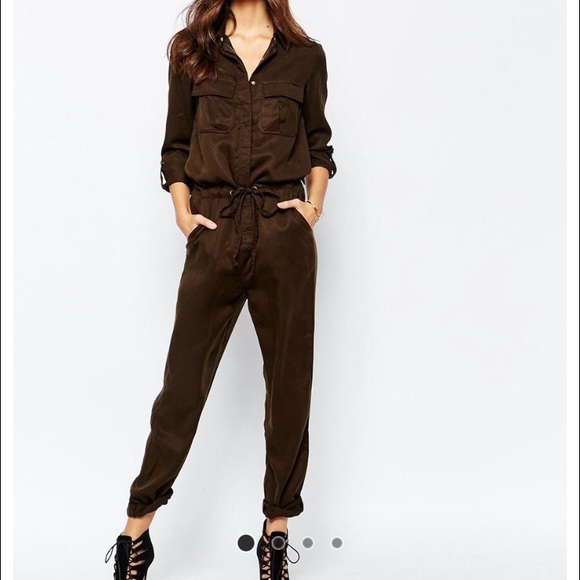 NEW LOOK Cargo jump suit.