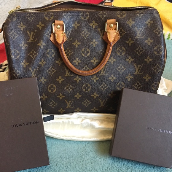 Louis Vuitton authentic speedy 35