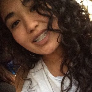 Meet your Posher, Elsy