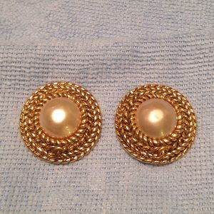 Authentic Vintage CHANEL clip-on earrings