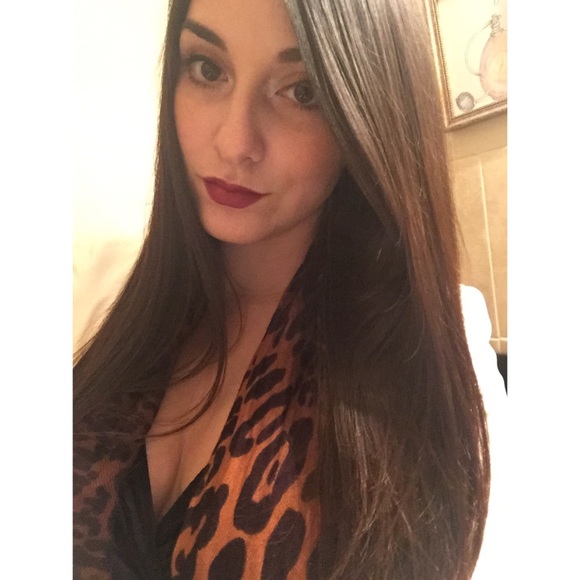 Meet your Posher, Lizette - Picture 3 of 4