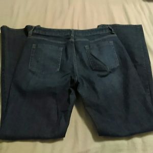 Like new!  NY&C Low Rise Boot cut Curvy Jeans 12