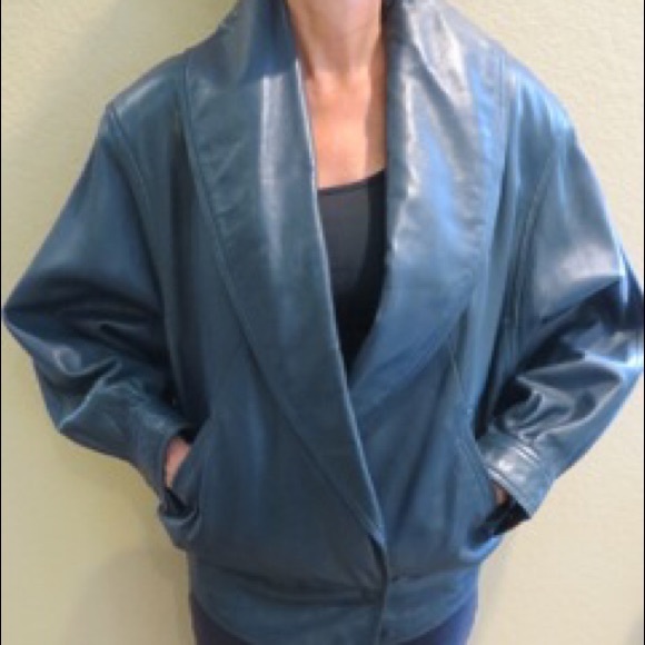 80's vintage leather jacket with shoulder pads - Picture 3 of 3