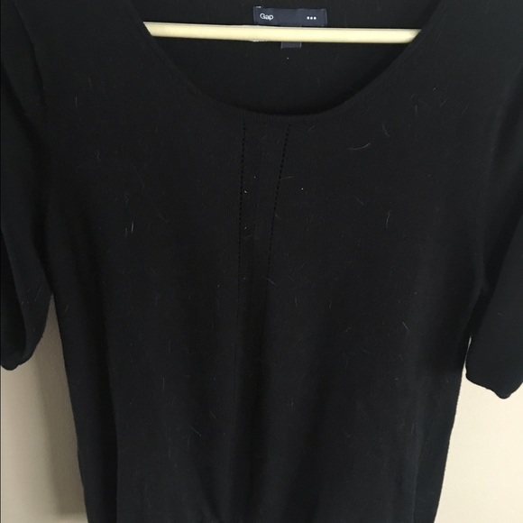 Gap black sweater
