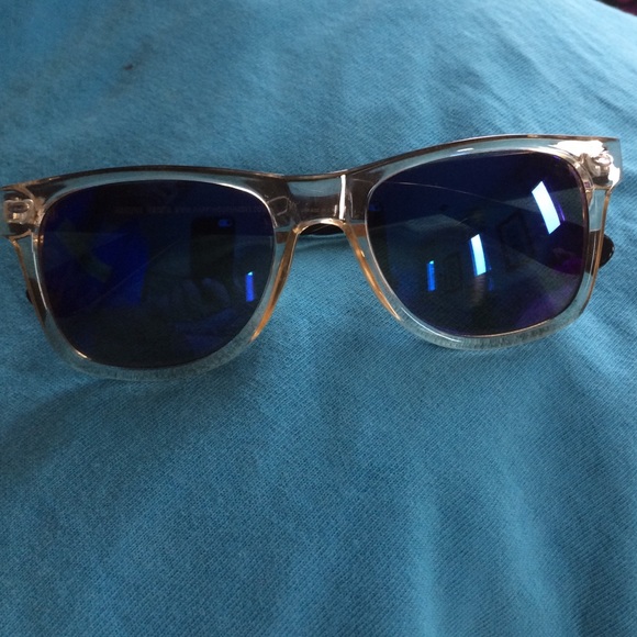 Happy Hour Sunglasses!!