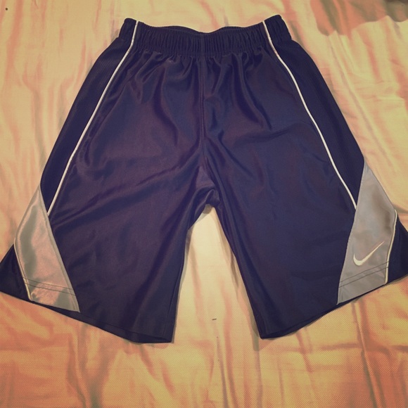 Basketball/running shorts