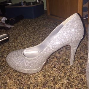 Silver Sparkly pumps