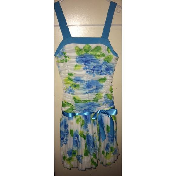 Amy Byer Dress