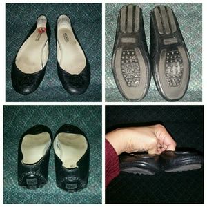 Michael Kors black flats