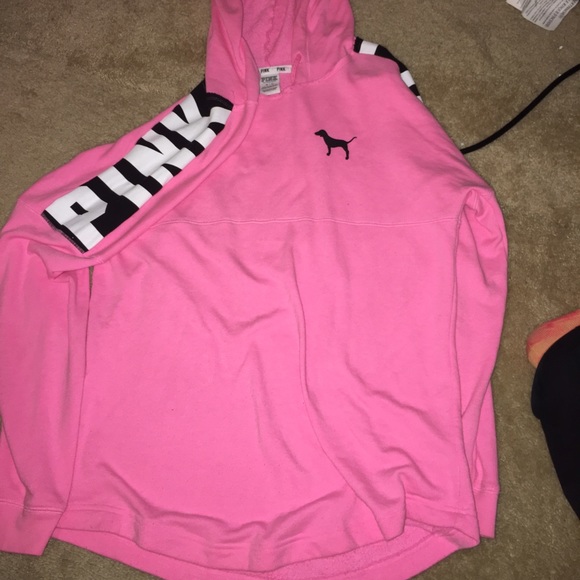 Vs sweater - Picture 1 of 1