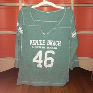 Venice beach v-neck
