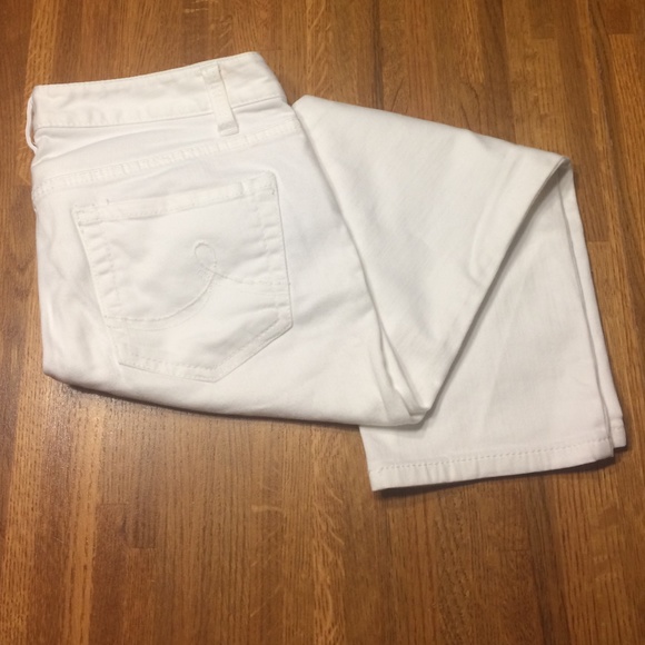 White Capris