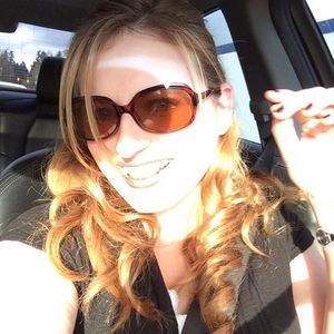 Meet your Posher, Karissa