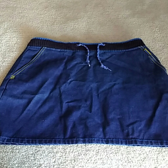 Mecca dark indigo jean skirt - athletic look - Picture 1 of 3