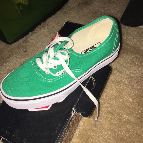 Brand new with tags - Picture 1 of 1