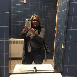 Meet your Posher, Leonor