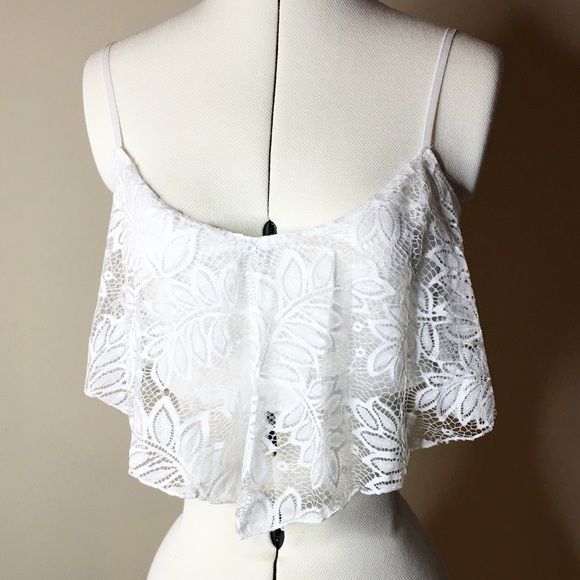 FLASH SALE! Floral Lace Crop Top - Picture 4 of 4