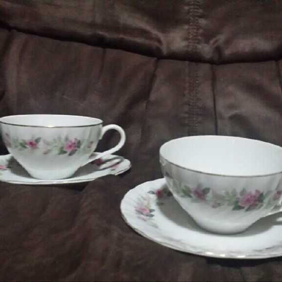 Ekco Eterna fine porcelain tea cup with plates