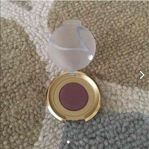 Jane Iredale Wine and Roses eye shadow.