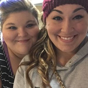 Meet your Posher, Dominique