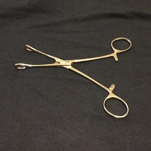 Piercing clamps
