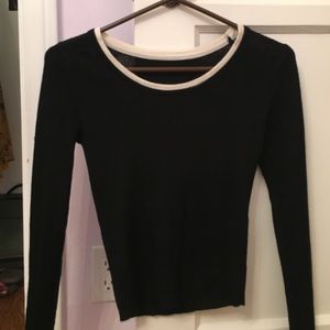BRANDY MELVILLE BLACK AND WHITE LONG SLEEVE