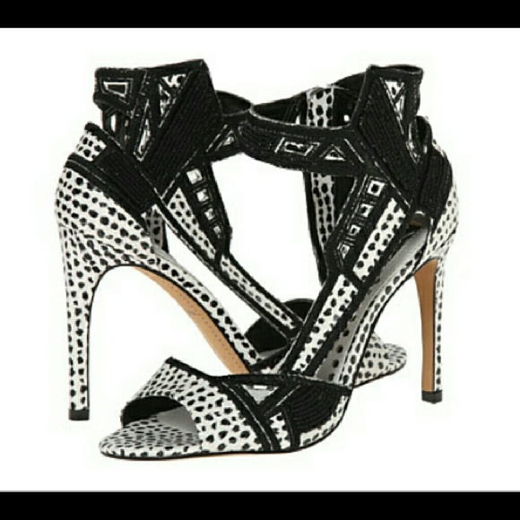 Dolce Vita heels w/dots & beading - Picture 4 of 4