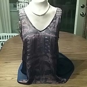 **** LUSH SHEER HIGH LOW TOP ****