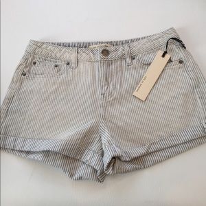 NWT Life in Progress size 27 jean shorts