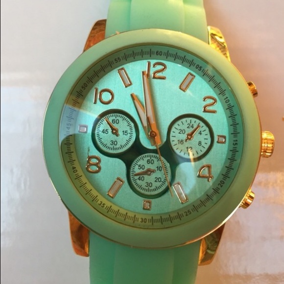 T&J Designs Mint & Gold Watch - Picture 3 of 3
