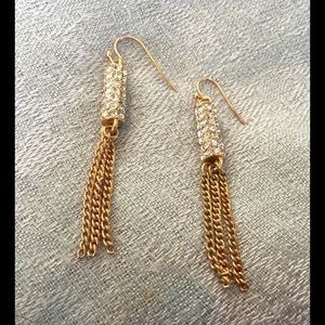 Beautiful chain drop rhinestone earrings