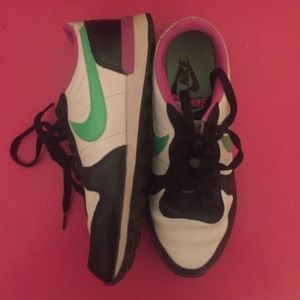 Nike Internationalist