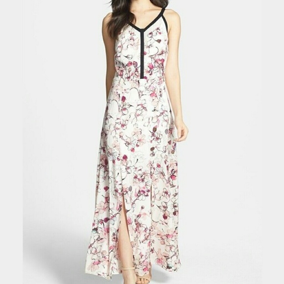 🆕Chelsea28 Cherry Blossom Maxi Dress