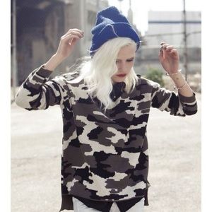 LF CAMO SWEATER