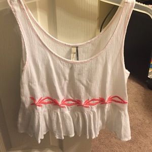 super cute crop top