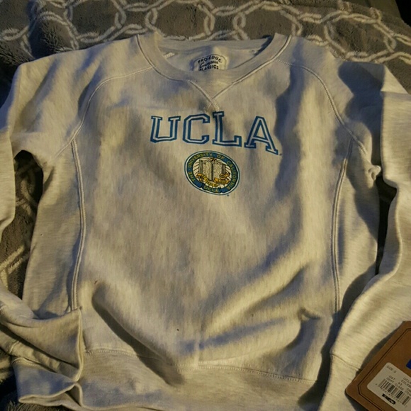 UCLA gray sweatshirt