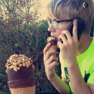 Meet your Posher, Carter