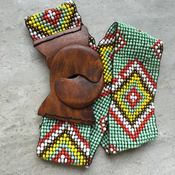 Beaded Elastic Belt w/ Wood Buckle