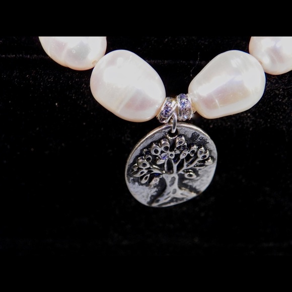 10 - 11 mm Natural Fresh Water Pearl Bracelet - Picture 3 of 3